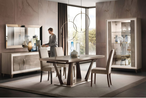 Italiaanse design eetkamerset met stoel tafel groep 5-delig Nieuw