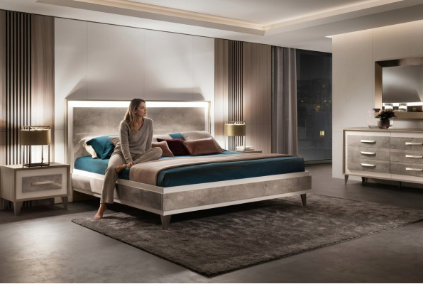 arredoclassic Italiaanse slaapkamermeubeldesign set Bed Nachtkastje