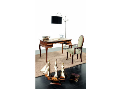 Houten meubels Luxe Italiaans klassiek bureaukantoormeubelstijl.
