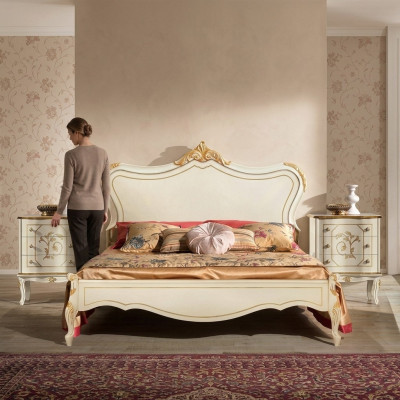 Luxe bed 160x195cm met houten hoofdeinde en 2 nachtkastjes Italiaanse meubels Nieuw