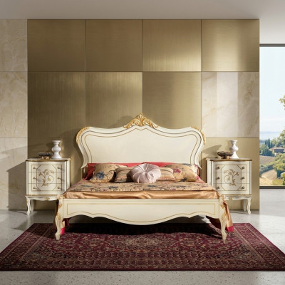 Luxe bed 180*195cm met houten hoofdeinde en 2 nachtkastjes Italiaanse meubels Nieuw