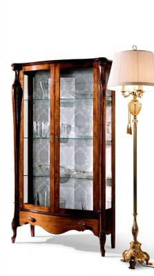 Luxe Italiaanse meubels Klassieke meubels Hout Bruine Vitrine Chique vitrinekast