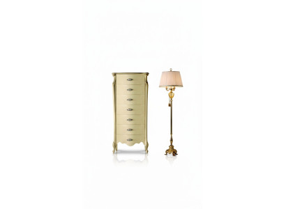 Italiaanse houten meubels, elegante commode van 120 cm hoog met 7 laden.