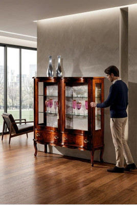 Ontwerper Luxe Houten Vitrinekast Bruin 2 Glazen Deuren 2 Laden Italiaanse Meubelen