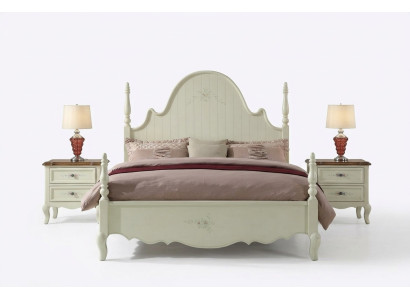 Onmiskenbaar wit slaapkamer set in klassieke stijl.