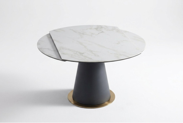 Een stijlvolle ronde eettafel voor in uw eetkamer in moderne stijl.