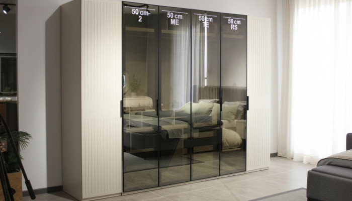 Nieuwe en moderne slaapkamer Hoge kwaliteit kledingkast met elegant design