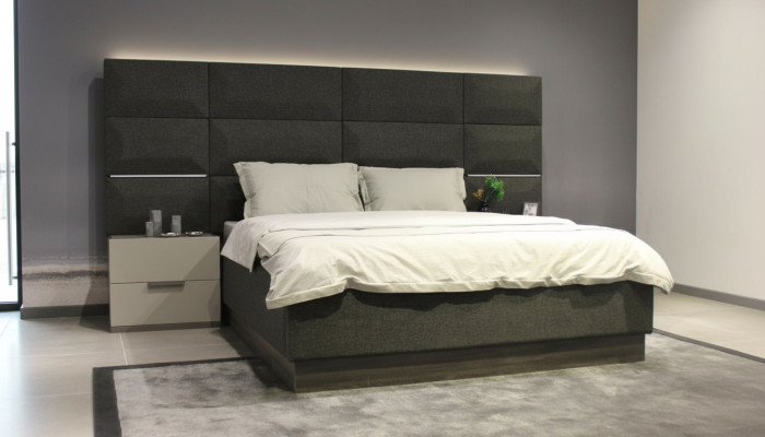 Luxe slaapkamer set Designer bed 2x nachtkastje Hout Compleet nieuw 3-delig.