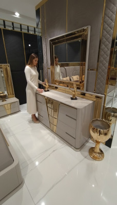 Moderne commode met spiegel Luxe modern design slaapkamer houten set 2-delig.