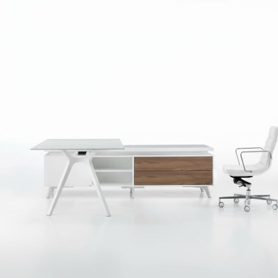 Hoekbureau Italiaanse tafel inrichting Frezza computermeubels tafel