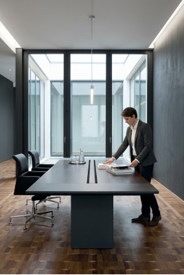 Vergadertafel kantoormeubilair kantooruitrusting tafel kantoortafel vergadertafels