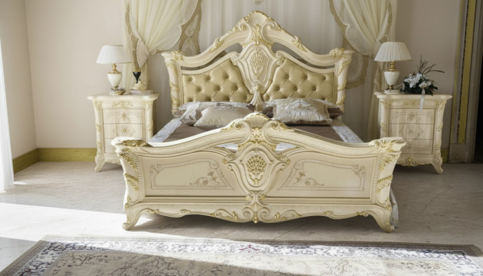 Klassiek bed Luxe Chesterfield hout Slaapkamer Hotel Barokmeubels Bedden