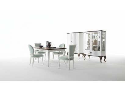Eetkamer set Klassieke tafel 4x stoelen Vitrinekast Ladekast 7-delig
