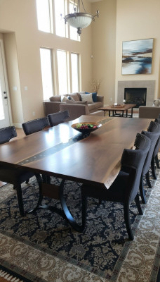 Tafel eettafel tafels epoxyhars epoxy waterval echt hout massief meubilair
