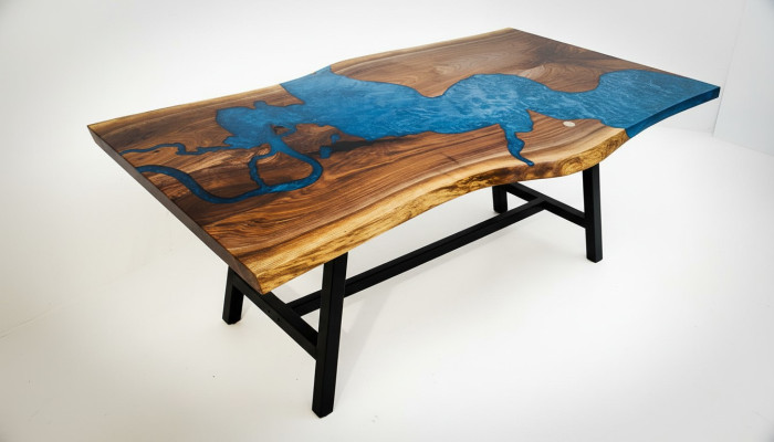 Waterval tafel epoxyhars eettafel echt hout massief meubilair epoxytafel nieuw.