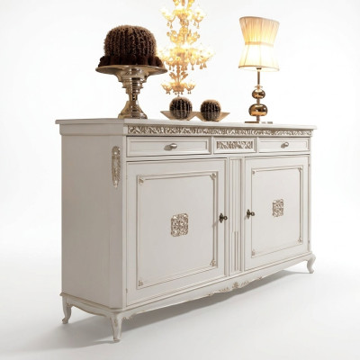 Klassieke antieke stijl dressoir met houten kast en buffetkast in het wit nieuw