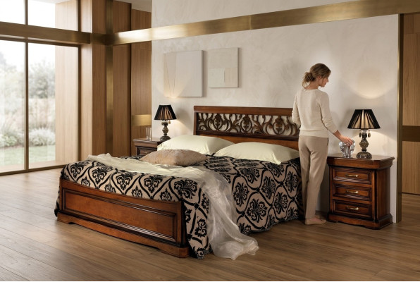 Italiaanse slaapkamer meubelen Bed Nachtkastje Massief houten bedden set 3-delig