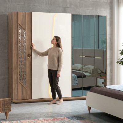 Kledingkast Bruin Luxe Meubels Italiaanse Inrichting Slaapkamer.