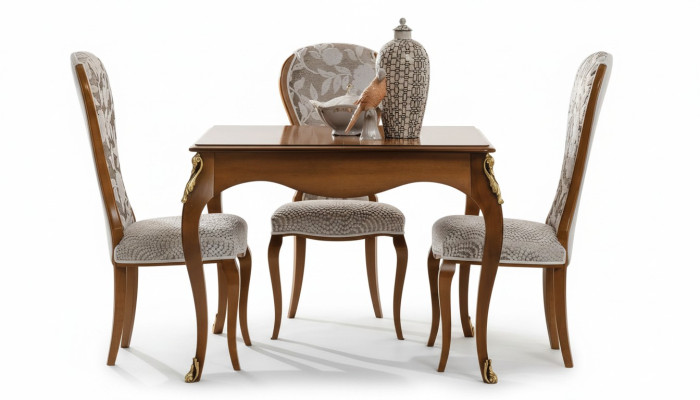 Italiaanse eettafels tafel houten tafels meubelen eettafel antieke stijl massief hout.