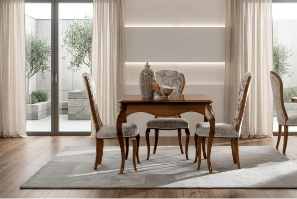 Compleet eetkamerset 4x stoelen eetkamerset Ess Group houten tafel tafels 5-delig
