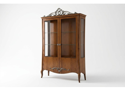 Woonkamer dressoir glazen kast vitrine eetkamer dressoir houten kasten meubels.