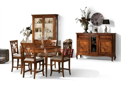Eetkamer set stoelen 4x vitrine groep eetkamerset vitrines 7-delig commode