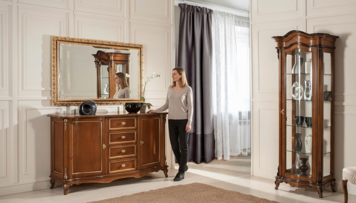 Eetkamer set vitrinekast dressoir spiegel buffet Italiaans meubilair 3-delig
