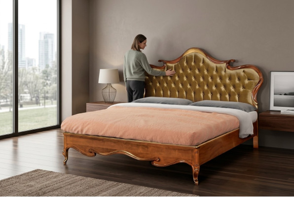 Chesterfield bed gestoffeerd design luxe dubbele hotelbedden Italiaans hout nieuw