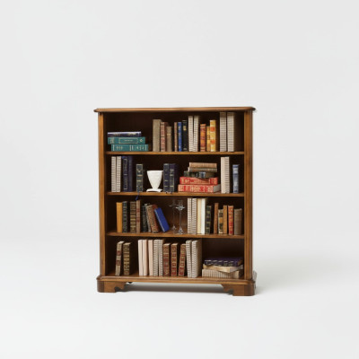 Woonkamer vitrinekast boekenplank dressoir Klassieke meubels planken Hout Woonkamer vitrinekast boekenplank dressoir Klassieke meubels planken Hout