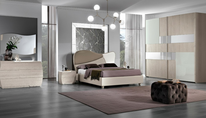 Set 6-delige slaapkamer: bed, nachtkastje, commode, spiegel, kledingkast, set.