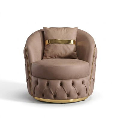 Een luxueuze, moderne fauteuil in een lichte beige tint van Chesterfield