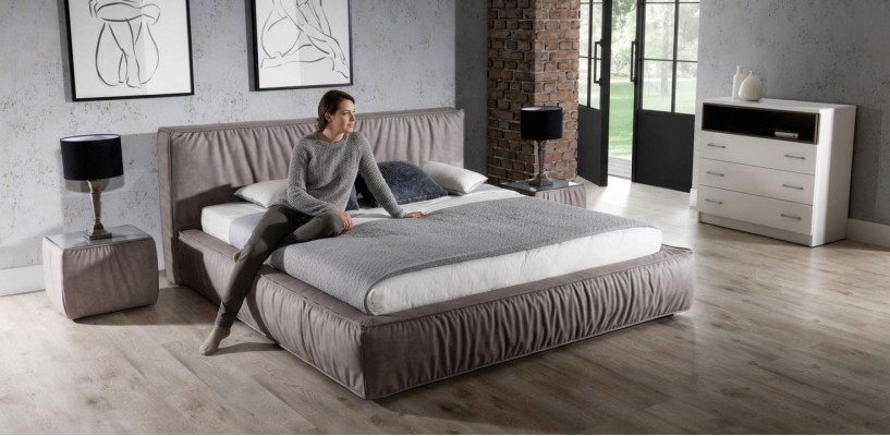 Slaapkamer set Bruin Bed Nachtkastje Elegant Ontwerp Modern Hout Meubilair 3-delig
