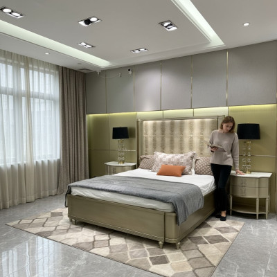 Bed kussen design luxe tweepersoonsbedden slaapkamer hout Croco stijl design nieuw