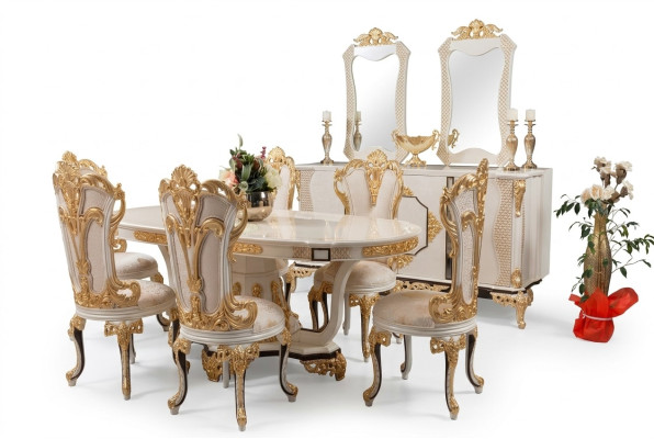 Elegante eetkamerset in goud voor veeleisende inrichtingen.