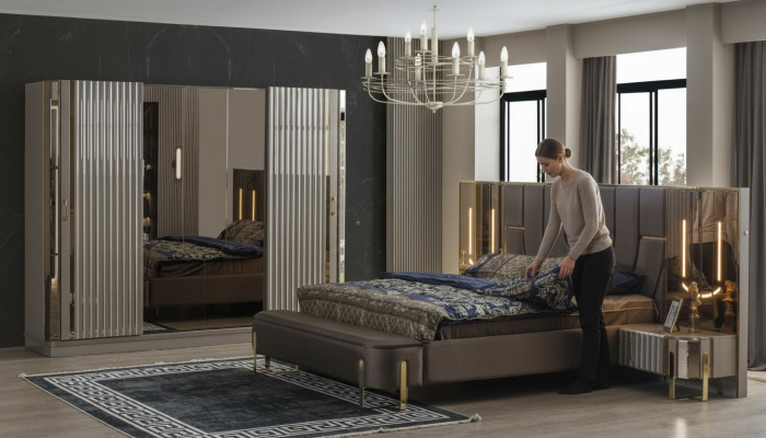 Garnituur Slaapkamer Tweepersoonsbed Luxe Bed Modern Bruin Set 4 dlg Nieuw
