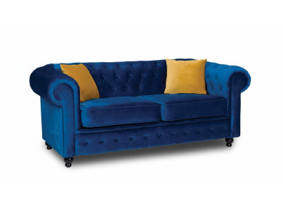 Blauwe woonkamer bank gestoffeerde meubels bankstellen tweezitter banken stof textiel