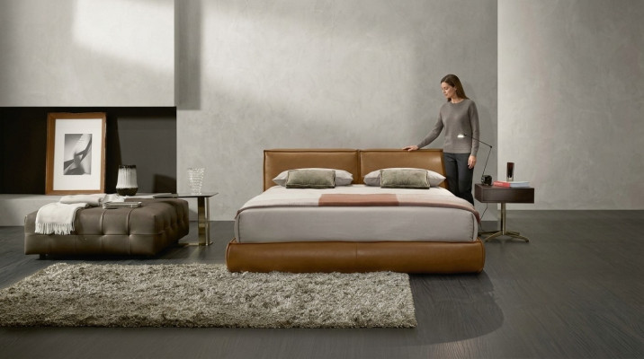 Tweepersoons gestoffeerd bed luxe slaapkamer bedden tweepersoons bedframe bruin meubilair