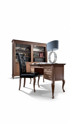 Klassiek bureau met luxestoel Luxe kantoorinrichting Houten meubels