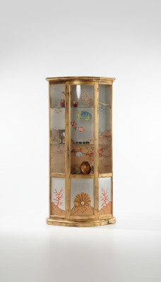 Klassieke vitrinekast glas hout luxe meubels goud dressoir Italië