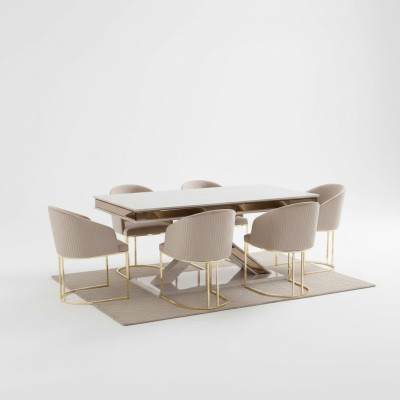 Eetkamer set met eettafel en 4 stoelen met leuningen.