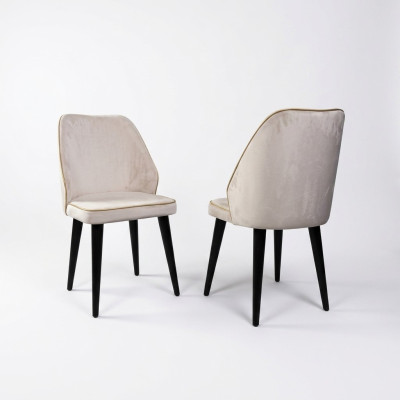 Witte gestoffeerde stoel Luxe eetkamer fauteuil met houten poten Ontworpen meubel