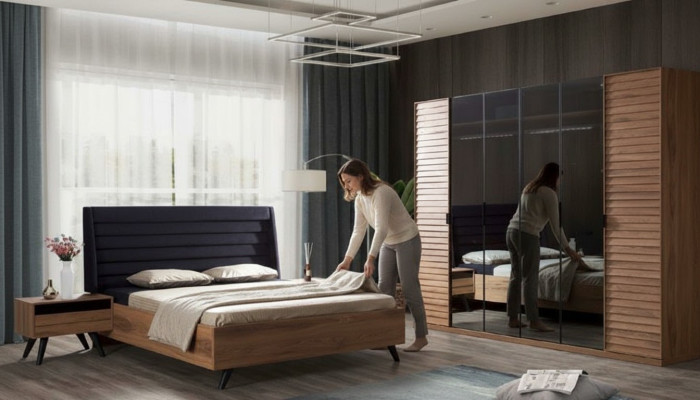 Zwart bruin bedframe tweepersoonsbed slaapkamer meubels ontwerper bed
