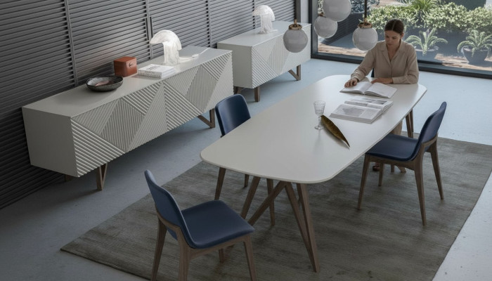 Eetkamerset Moderne eetkamerset Wit dressoir met opbergruimte