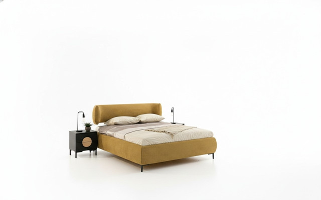 Slaapkamerset Bed 2x Nachtkastjes 2x commode Kledingkast Krukje 7-delig.