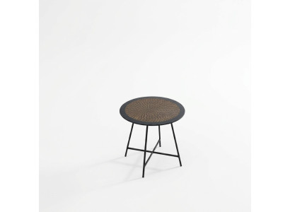 Salontafel in eigentijdse stijl met tafelblad van natuurlijk houten imitatie