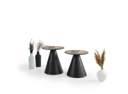 Designer set met 2 salontafels in eigentijdse stijl voor de woonkamer.