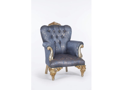 Een fabuleuze klassieke hemelsblauwe fauteuil voor in uw woonkamer.