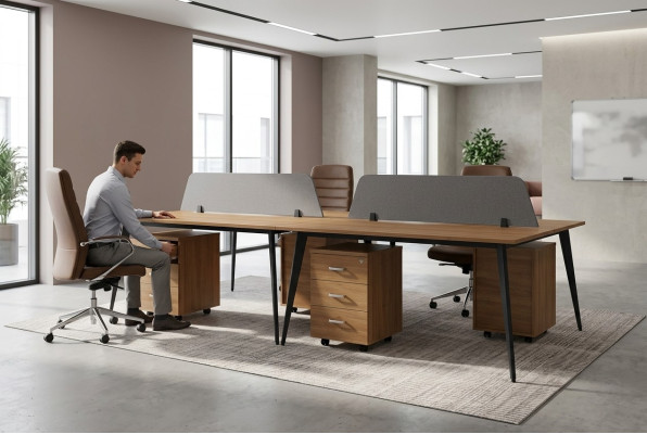 Grote bruine bureau werkplekmeubelen werkplekinrichting