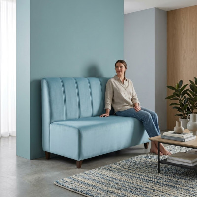 Blauwe tweezitslederen bank voor op kantoor moderne zitmeubels.