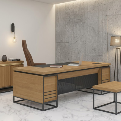 Werkkamer houten bureau directeursbureau computertafel kantoormeubilair